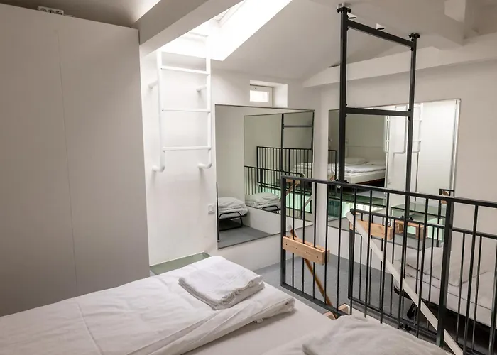 2Ndhomes Stunning Penthouse With Great Location In Kamppi